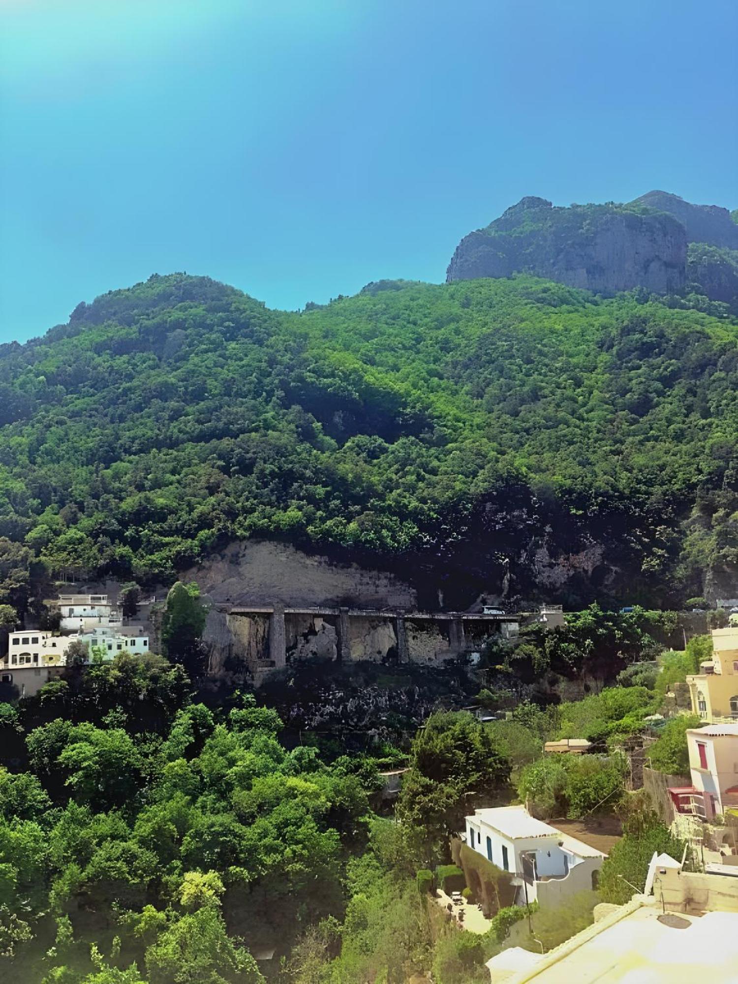 Hostal Brikette Positano